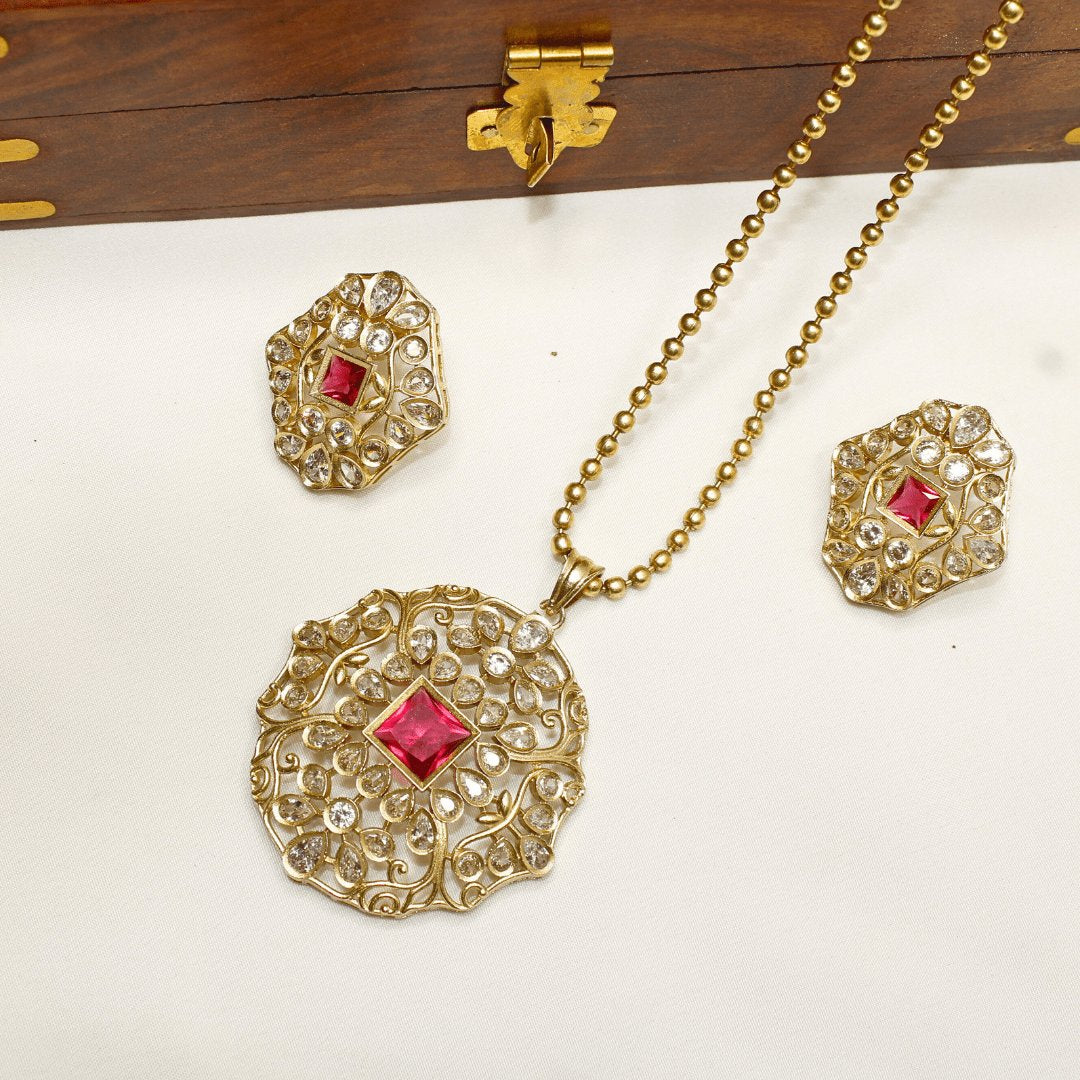 Mughal-Inspired Floral Jadau Pendant Set – Ruby Red & Moissanite Detaili