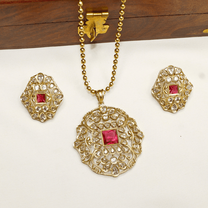 Mughal - Inspired Floral Jadau Pendant Set – Ruby Red & Moissanite Detaili