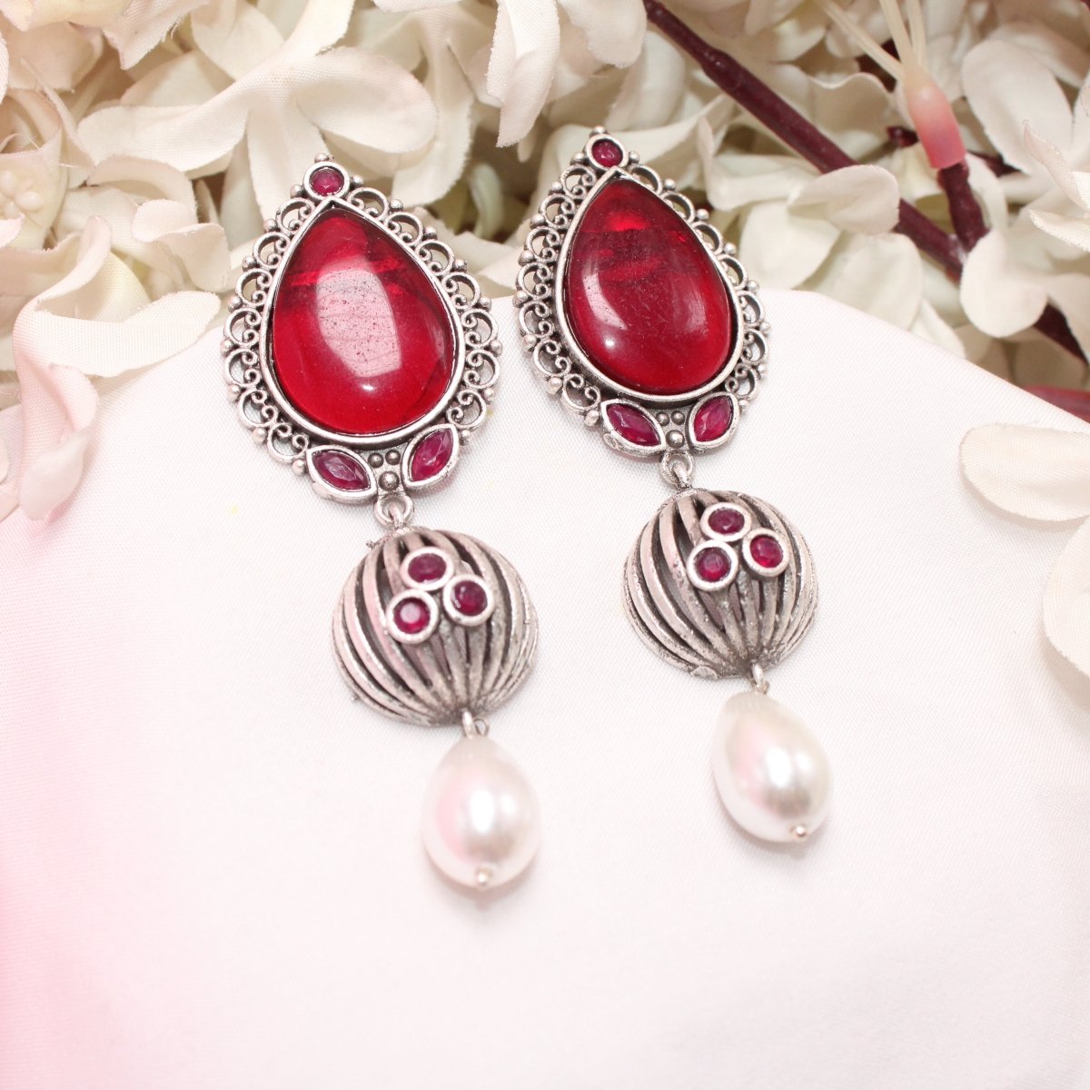 NAGINA MEERA SILVER LOOK ALIKE EARRING - RED