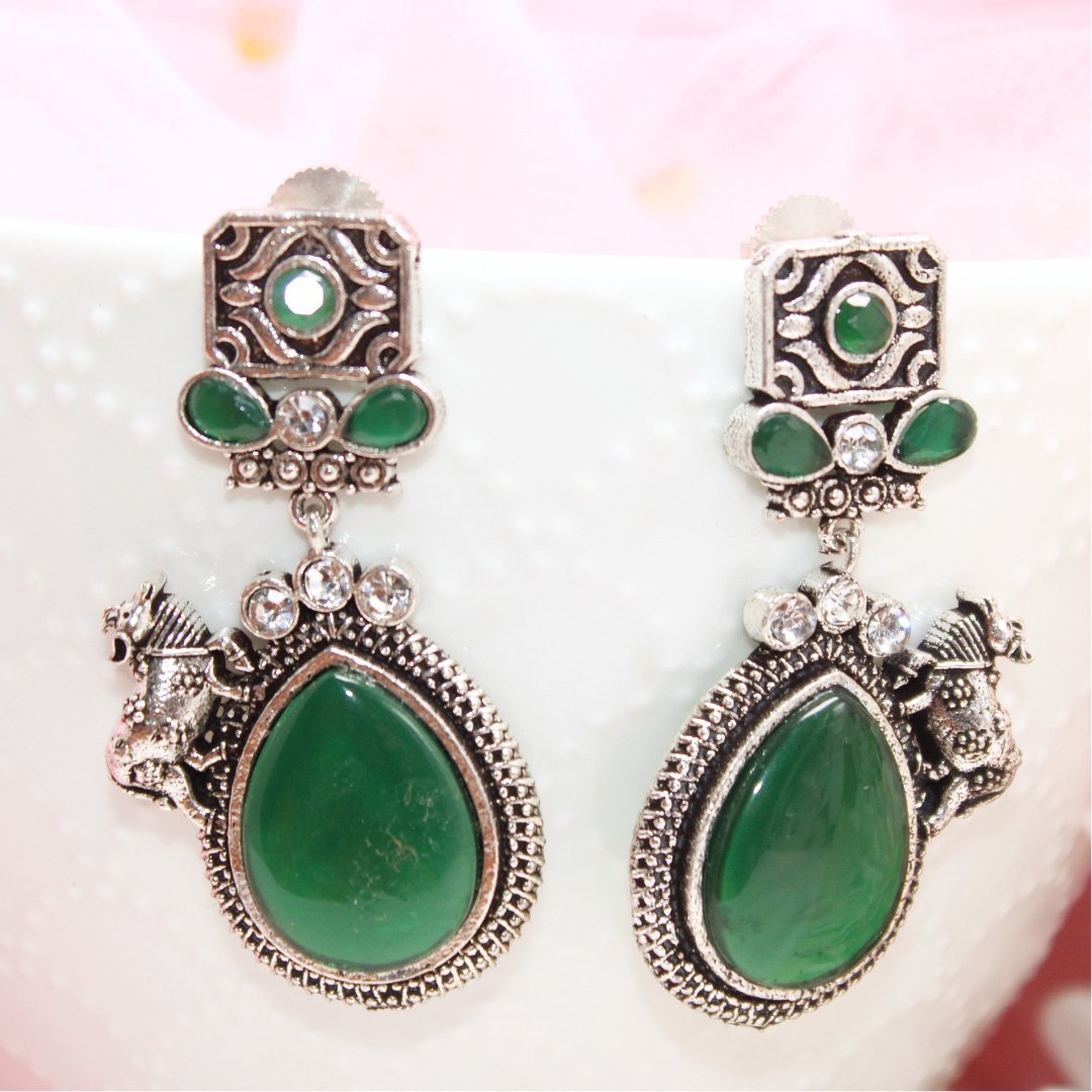 NANDI EARRING - GREEN