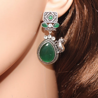 NANDI EARRING - GREEN