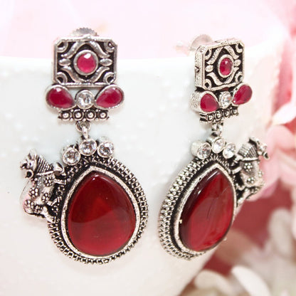 NANDI EARRING-MAROON