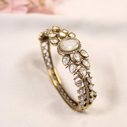 Ivory Oval Cabochon Polki Leaf Kada – product detail view