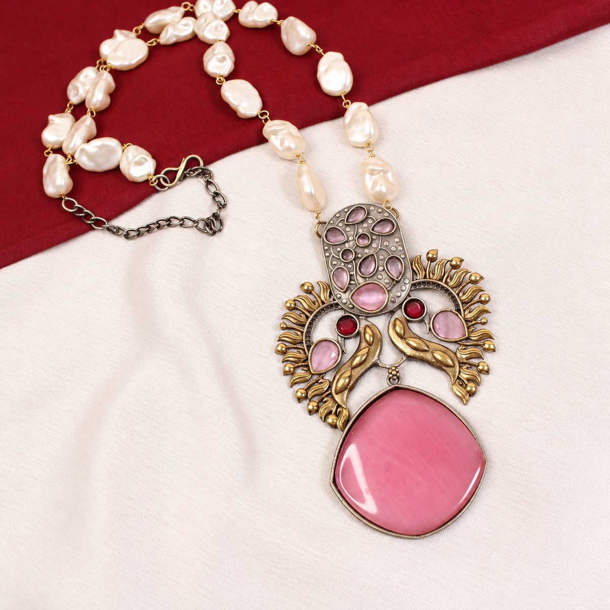 Peacock Pearl-Style Bead Pendant Set - Pink — retouched original photograph IMG_8111