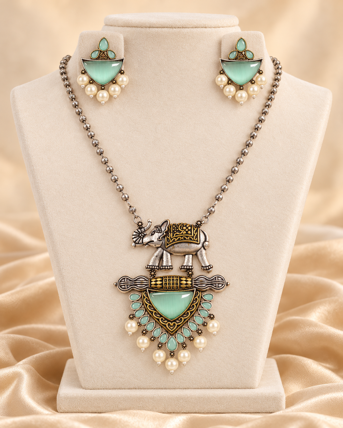Animal Motif Fan Pendant Set - Mint — AI-styled mannequin view