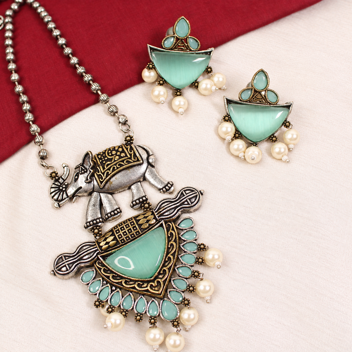 Animal Motif Fan Pendant Set - Mint — retouched original photograph IMG_8116