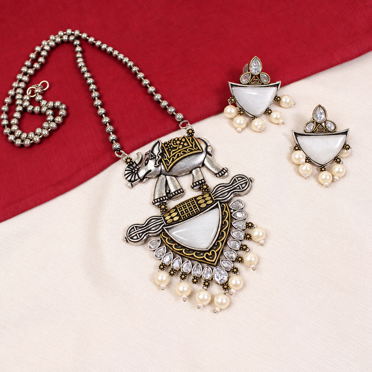 Animal Motif Fan Pendant Set - White — retouched original photograph IMG_8118