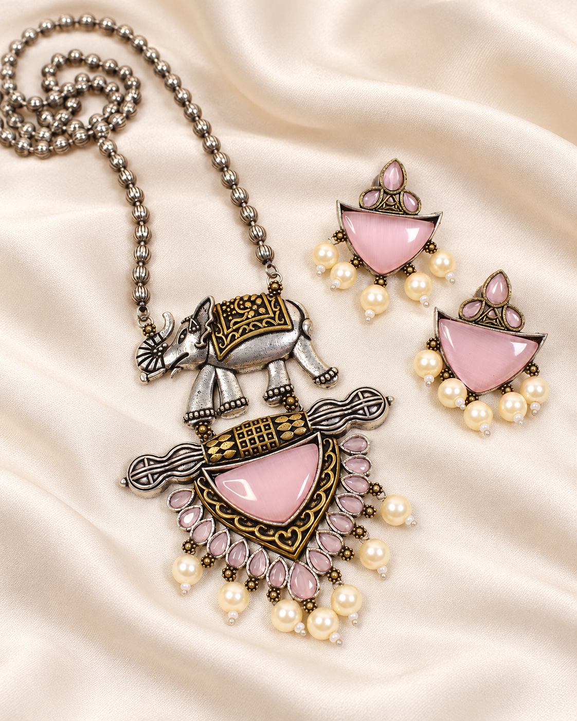 Animal Motif Fan Pendant Set - Pink — AI-styled closeup view