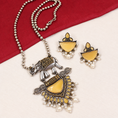 Animal Motif Fan Pendant Set - Yellow — retouched original photograph IMG_8182