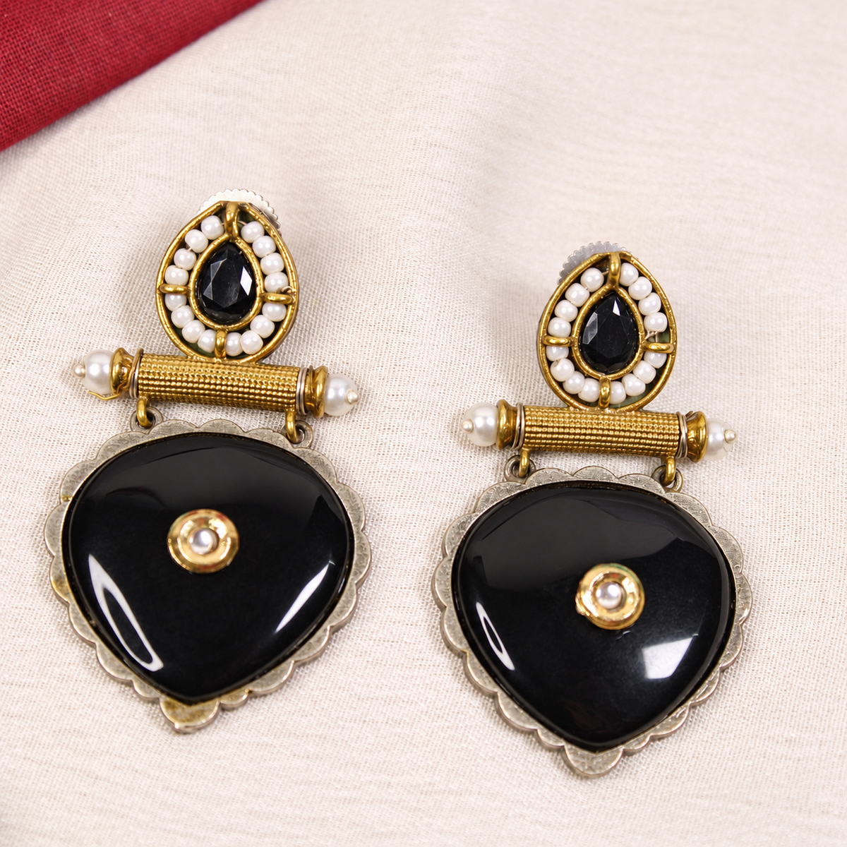 Floral Heart Drop Dual Tone Pendant Set - Black — retouched original photograph IMG_8186