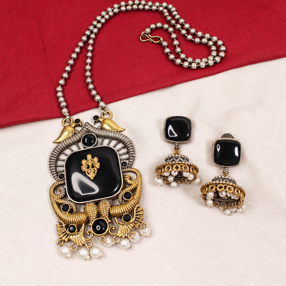 Swan Motif Dual Tone Pendant Set - Black — retouched original photograph IMG_8223