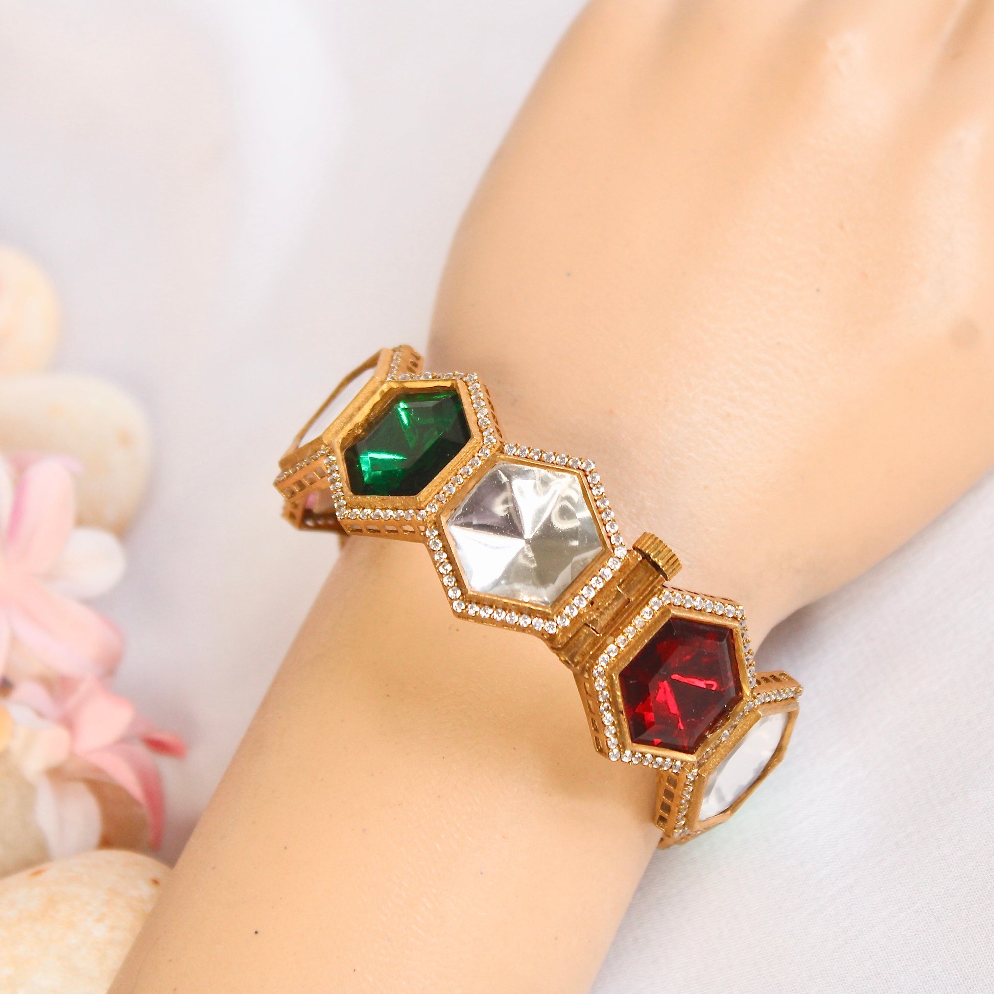 Navratna Geometric Kundan Openable Kada – product view 10