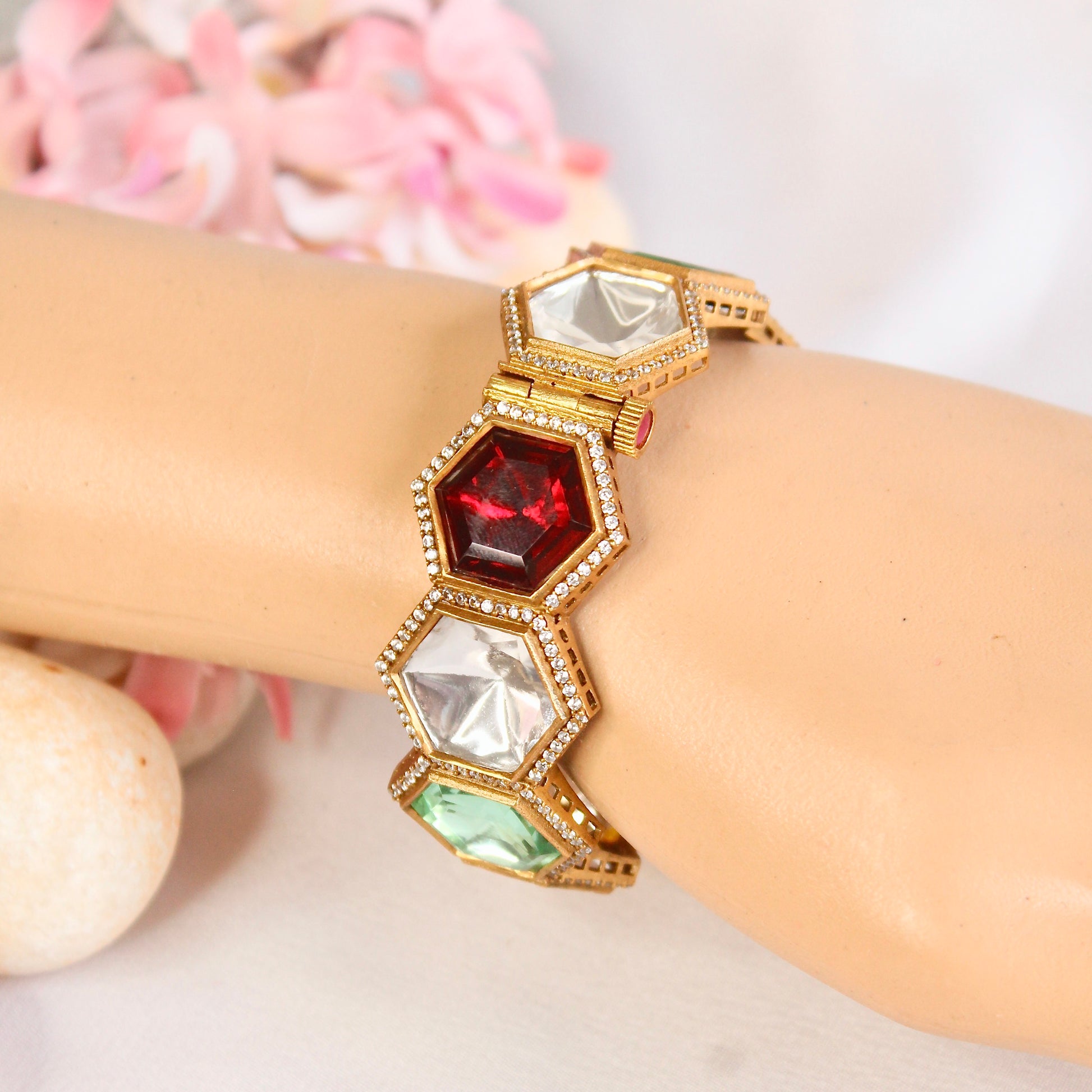 Navratna Geometric Kundan Openable Kada – product view 7