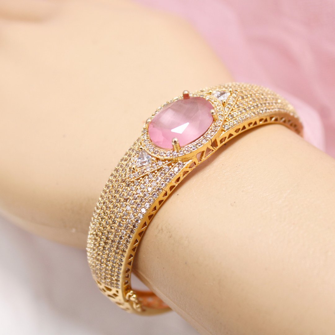 Oval Pink Stone Openable Bracelet – Elegant Gold Kada