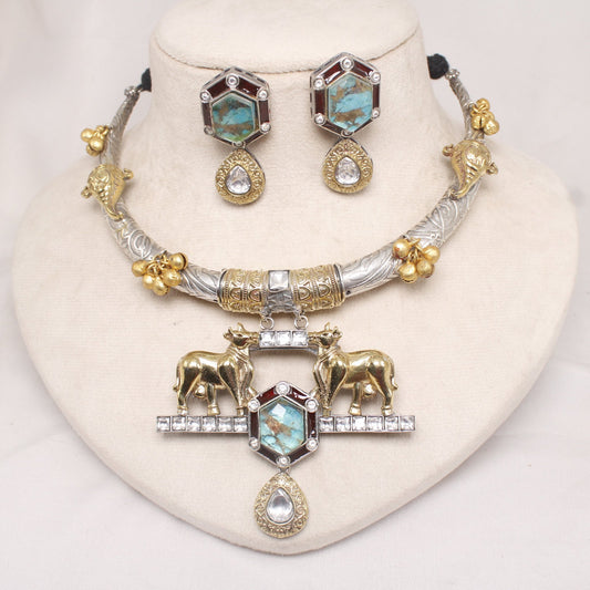 Oxen Motif Necklace Set