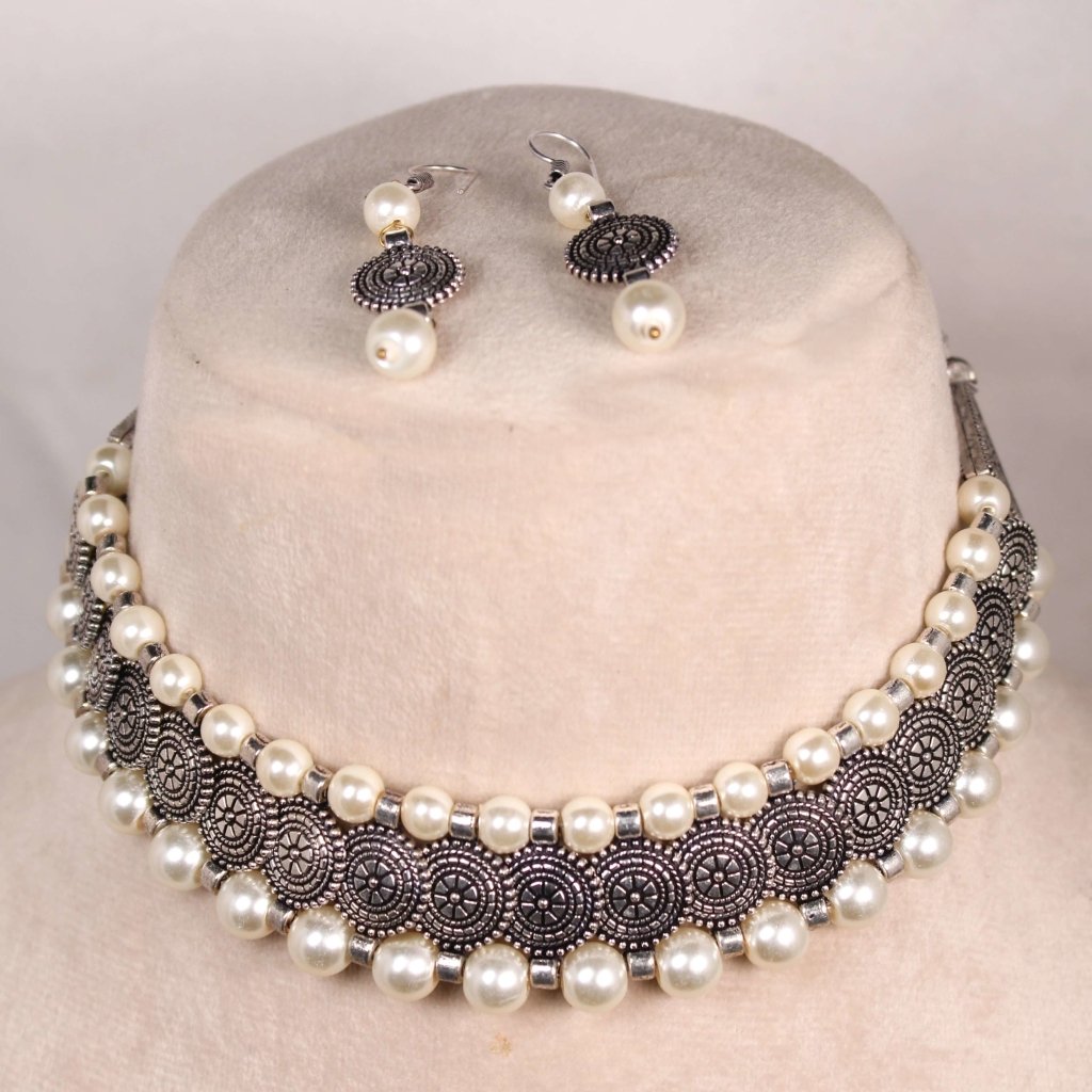 PARAS COIN NECKLACE - WHITE