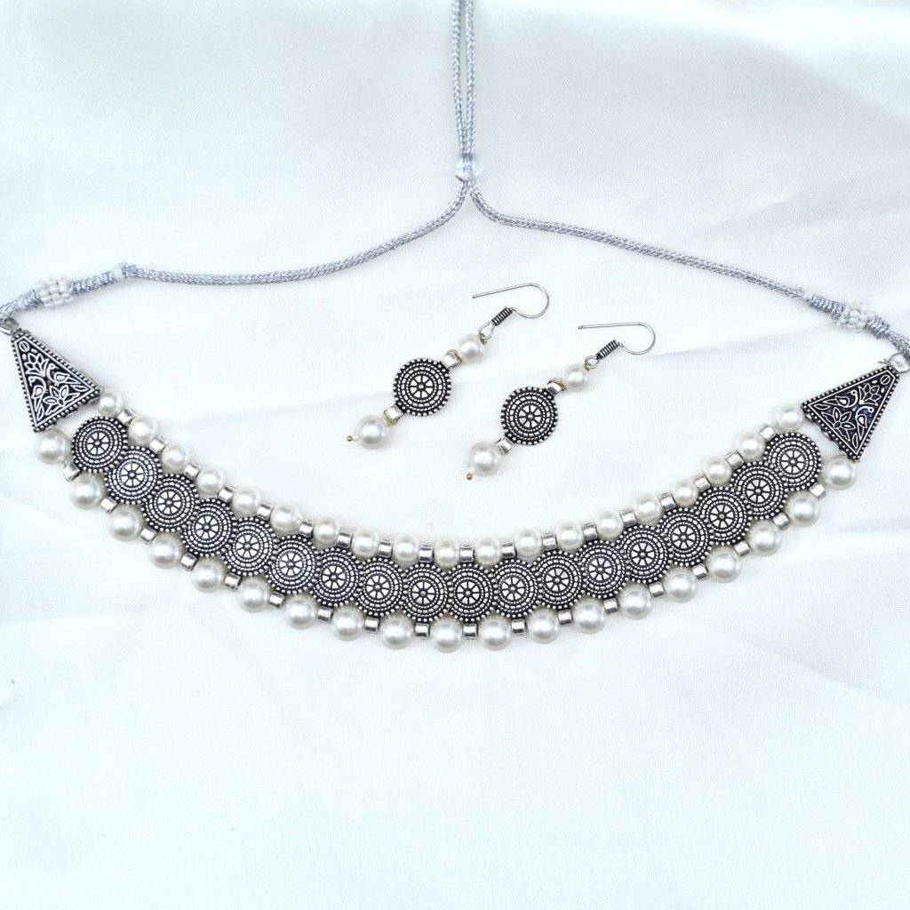 PARAS COIN NECKLACE - WHITE