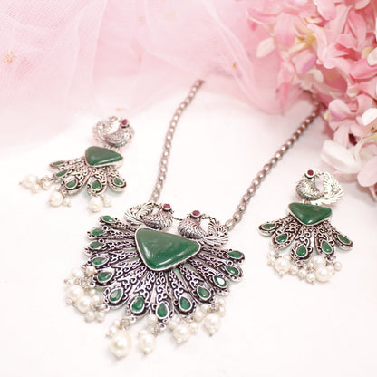 PANKH- SILVER LOOK ALIKE PENDANT SET-GREEN
