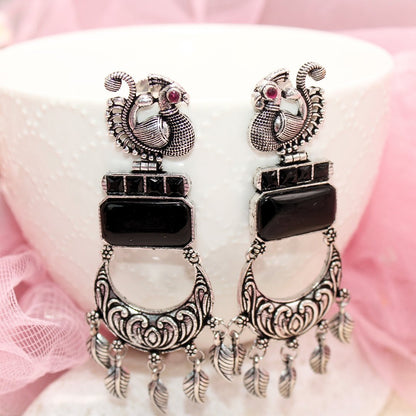 PEACOCK LONG EARRING-BLACK