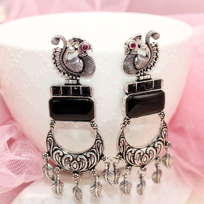 PEACOCK LONG EARRING - BLACK