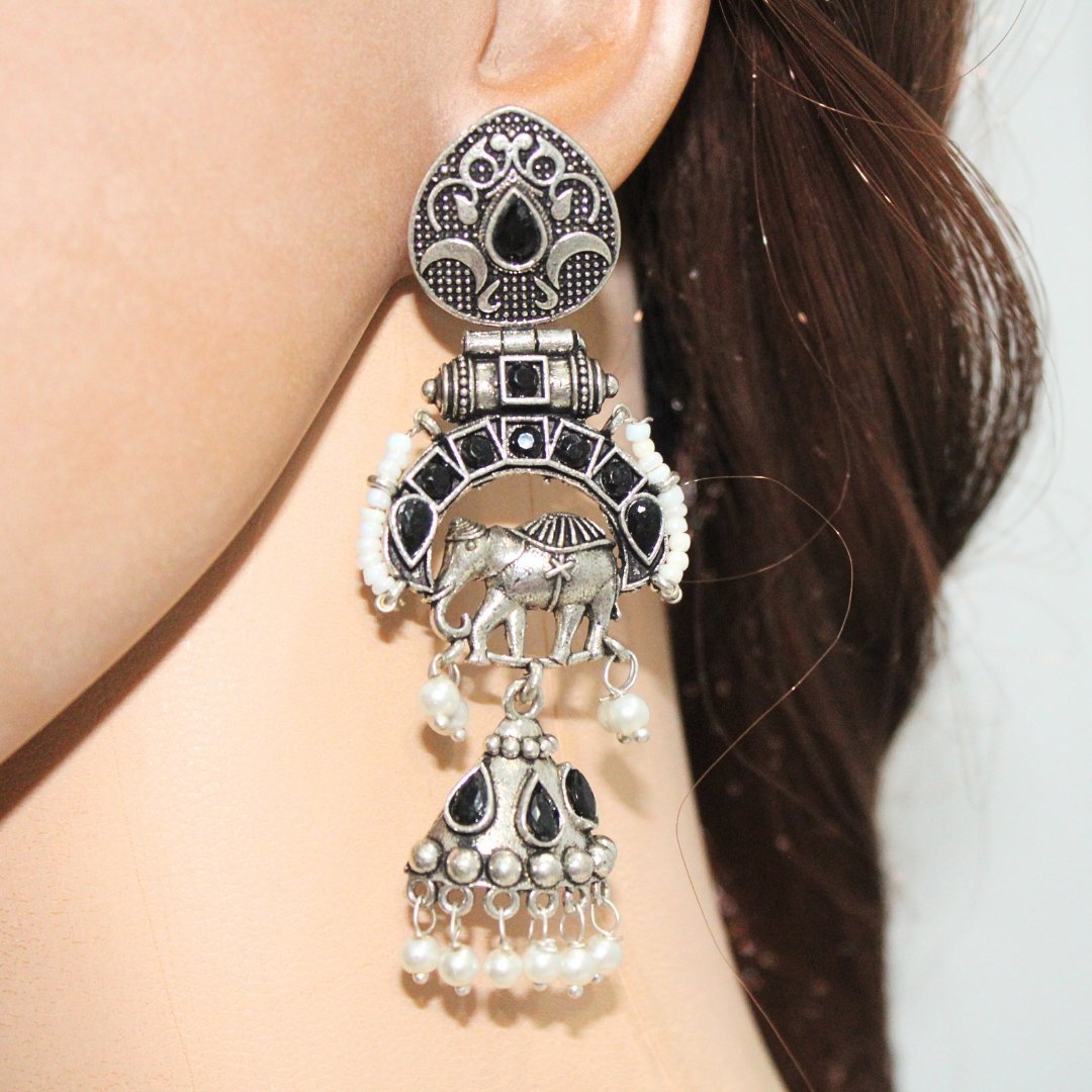 PEARL & BEADS ELEPHANT DANGLER-BLACK
