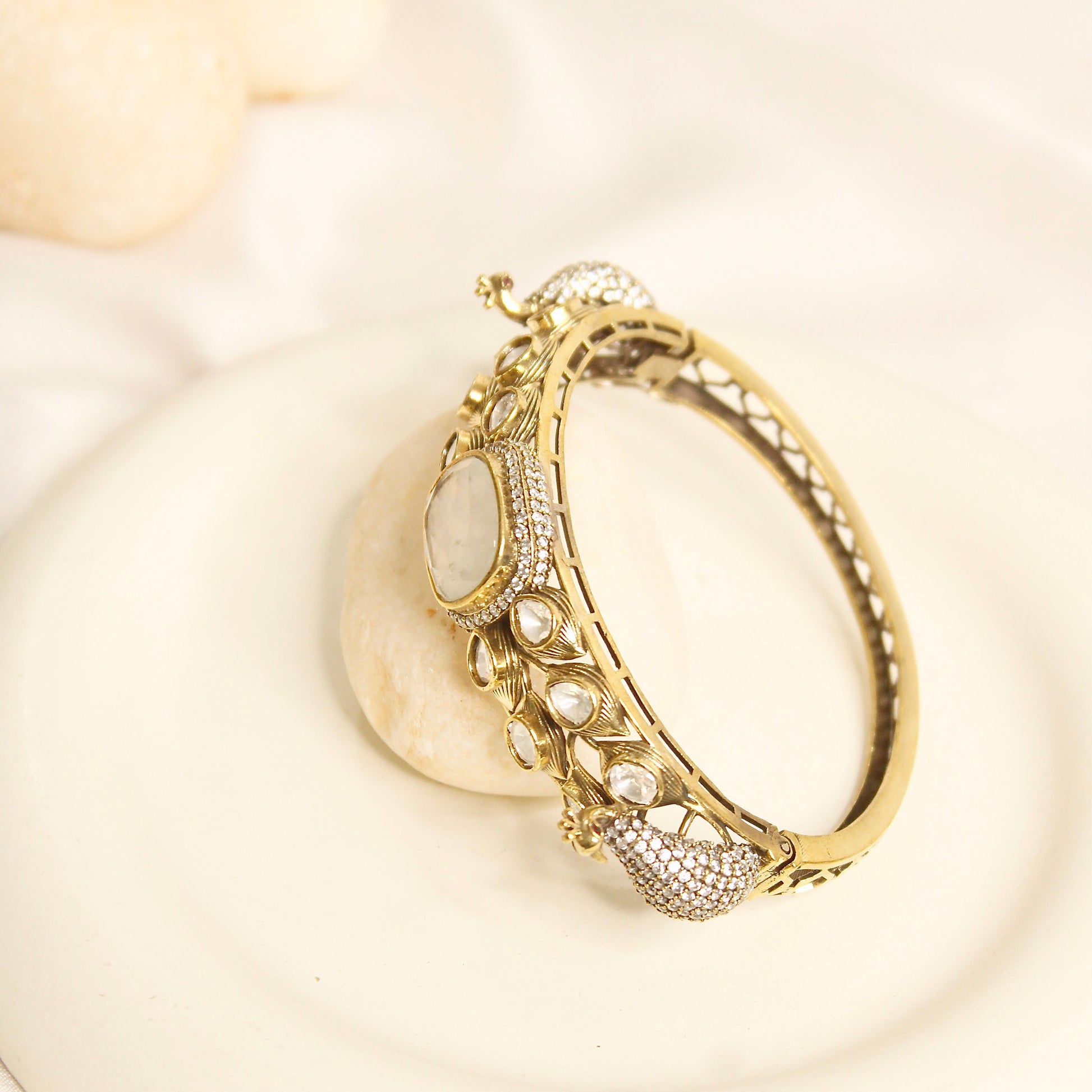 Pearl White Polki Elephant Motif Kada – product view 2