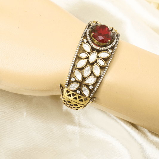 POLKI MOISSANITE BIG STONE ANTIQUE GOLDEN BRACELET - RED