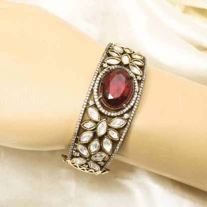 POLKI MOISSANITE BIG STONE ANTIQUE GOLDEN BRACELET - RED