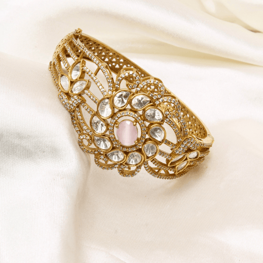 POLKI MOISSANITE FLOWER ANTIQUE GOLDEN BRACELET - PINK