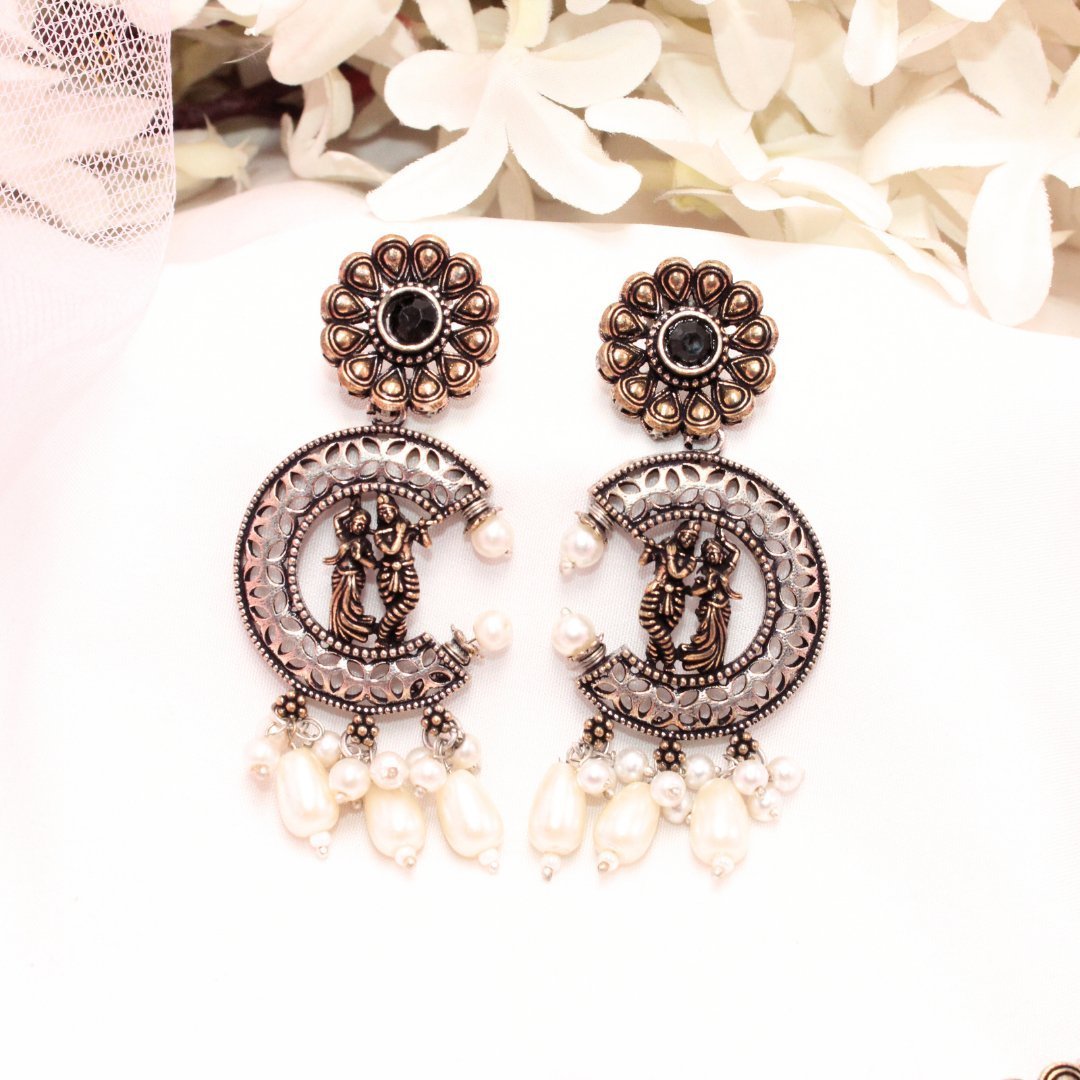 RADHA-KRISHAN DUAL-TONE PENDANT SET- BLACK