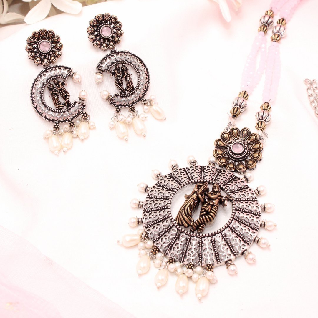 RADHA-KRISHAN DUAL-TONE PENDANT SET- PINK
