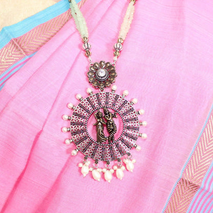 RADHA-KRISHAN DUAL-TONE PENDANT SET-LIGHT GREEN
