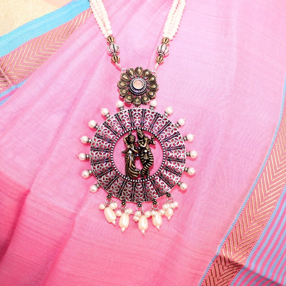 RADHA-KRISHAN DUAL-TONE PENDANT SET-PEACH