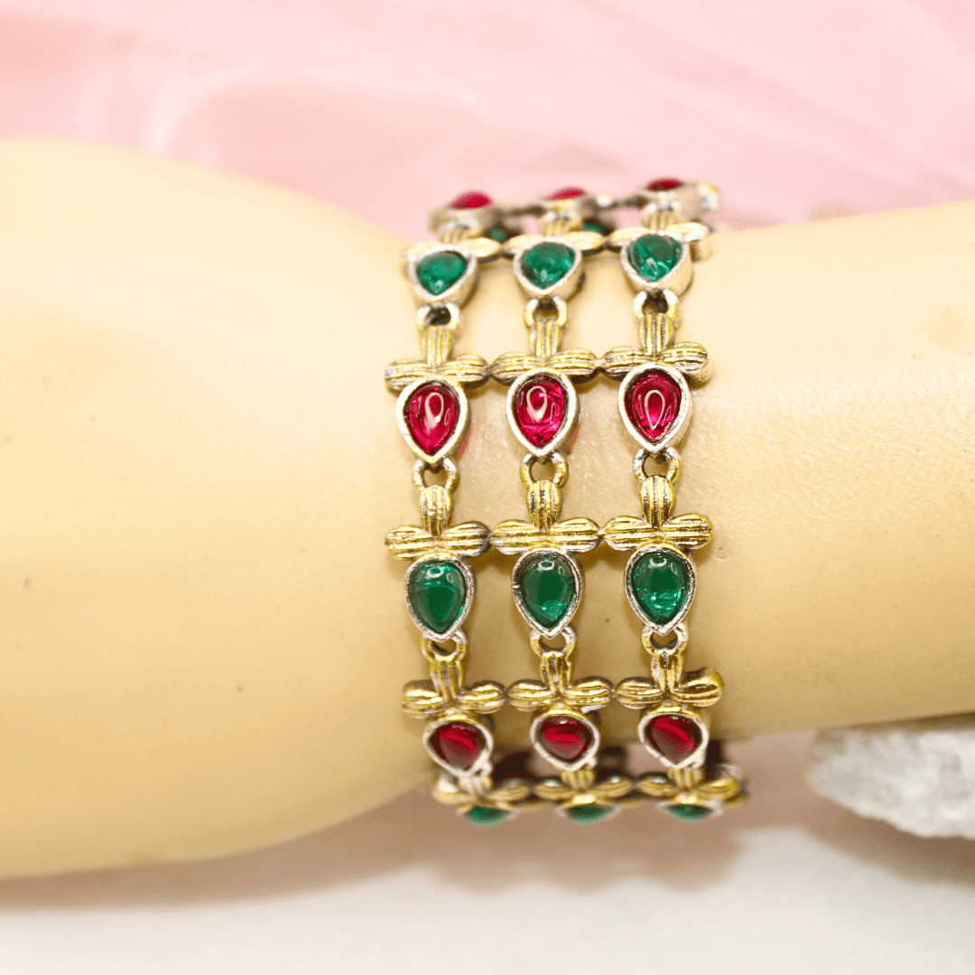 Rajputi Red - Green Stone Kada – Non - Openable Single Bang