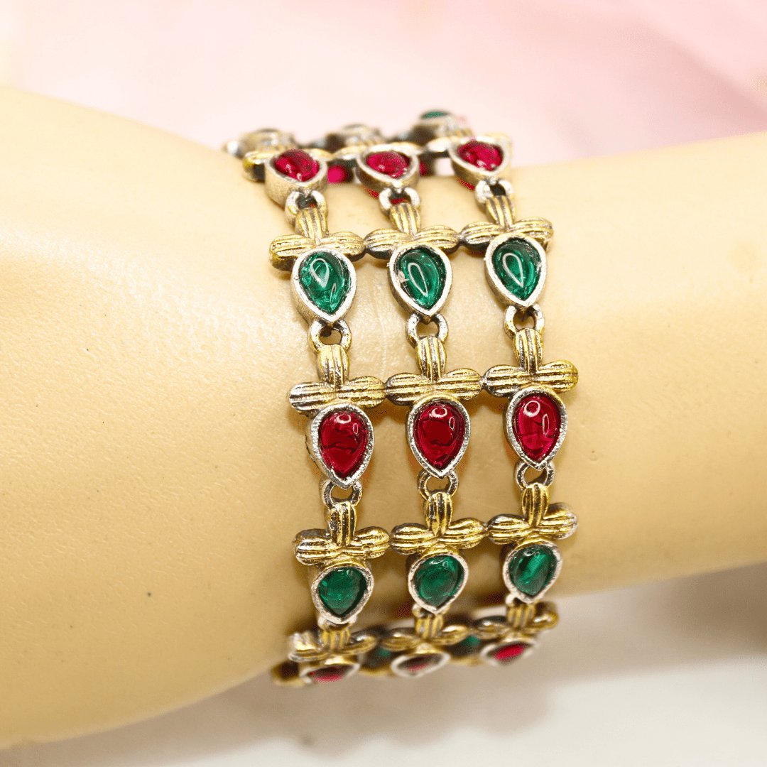 Rajputi Red-Green Stone Kada – Non-Openable Single Bang