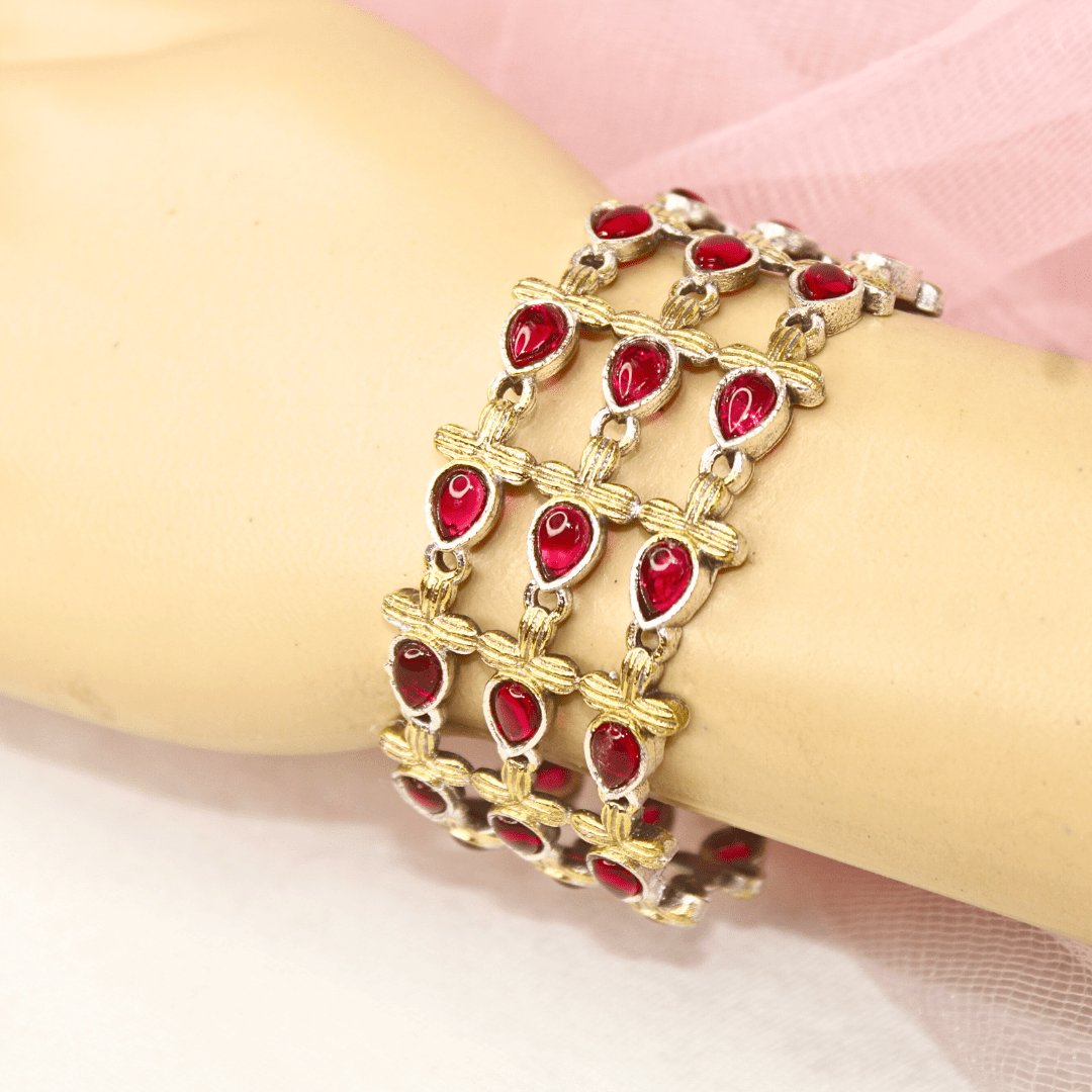 Rajputi Ruby Red Kada – Elegant Non-Openable Single Bang