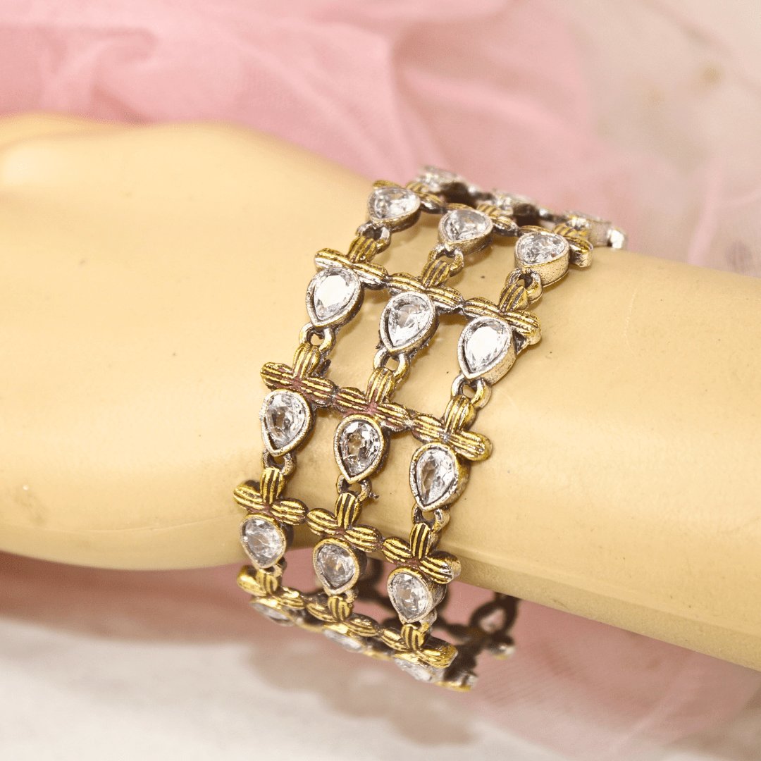 Rajputi White Stone Kada – Non-Openable Single Bang