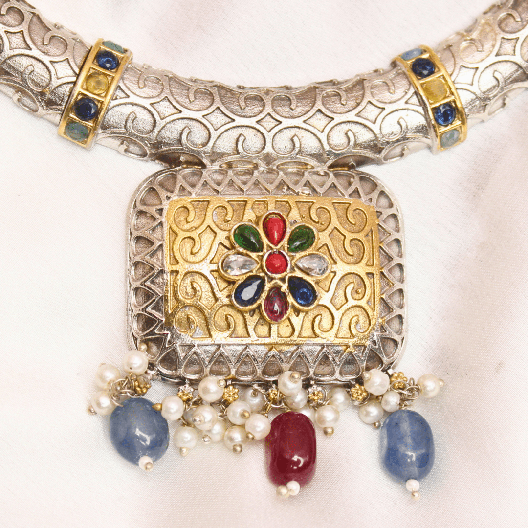 RAJWADI DUAL - TONE HASLI LOOK NECKLACE - MAGENTA & GREEN
