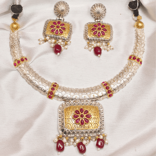 RAJWADI DUAL - TONE HASLI LOOK NECKLACE - MAGENTA