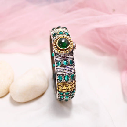 Rajwadi Kada – Vintage Heritage Kada with Traditional Green Stone