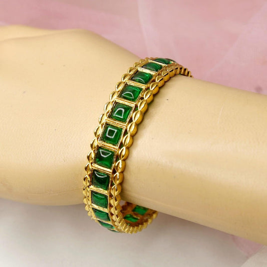 Rajwadi Square - Stone Kada Emerald Emerald Green