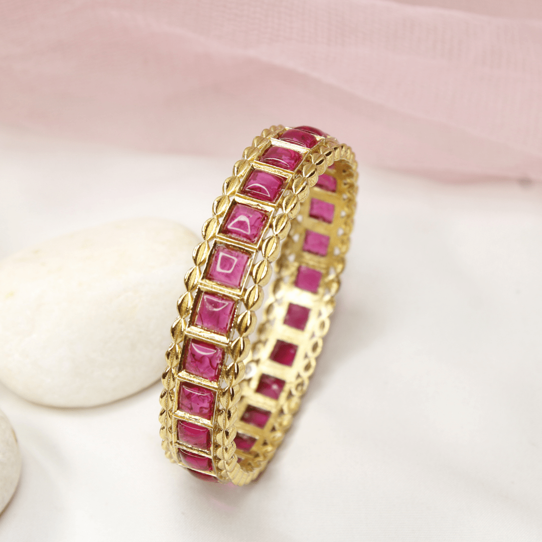 Rajwadi Square - Stone Kada - Ruby Red