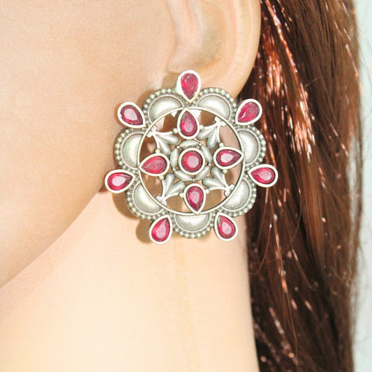 RANGOLI FLOWER STUD - RED