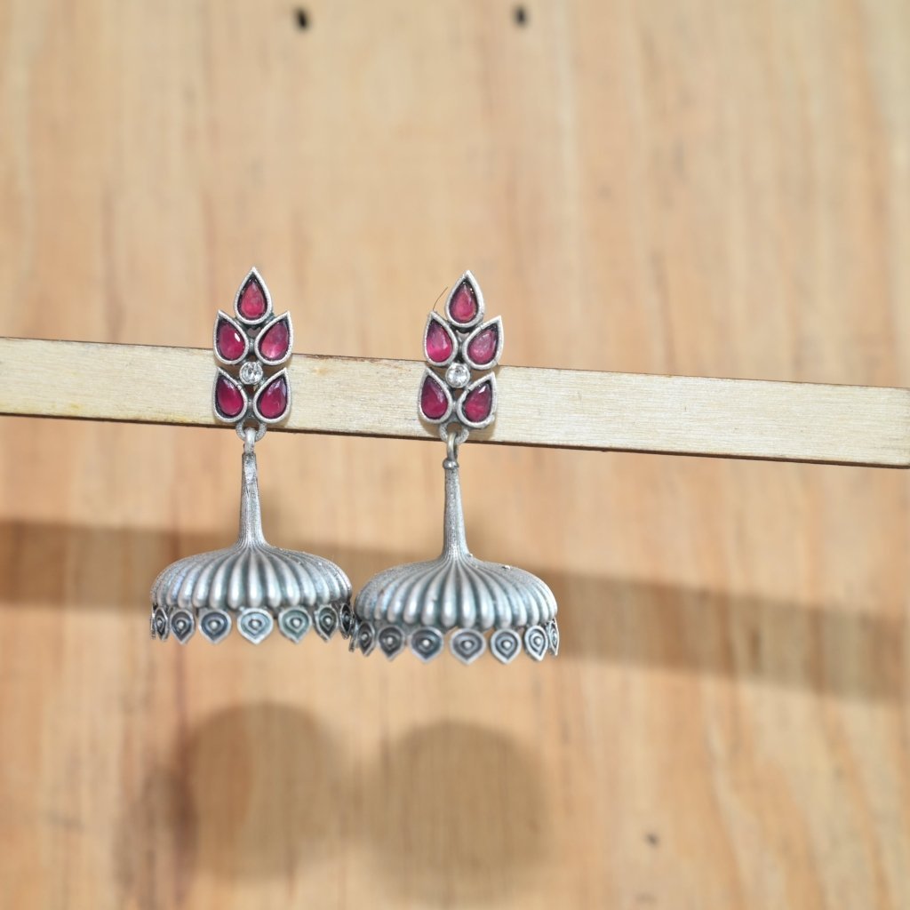 Riwaaz taj jhumka maroon