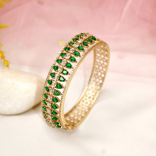 Royal Stone Teardrop Kada - GREEN