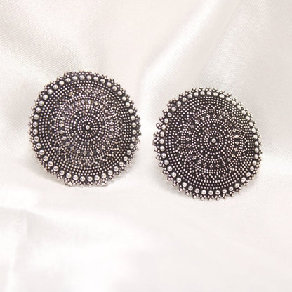 Shrivi studs bareek karigari