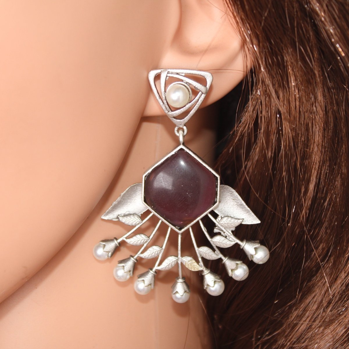 SILVER LOOK ALIKE DANGLE-PURPLE