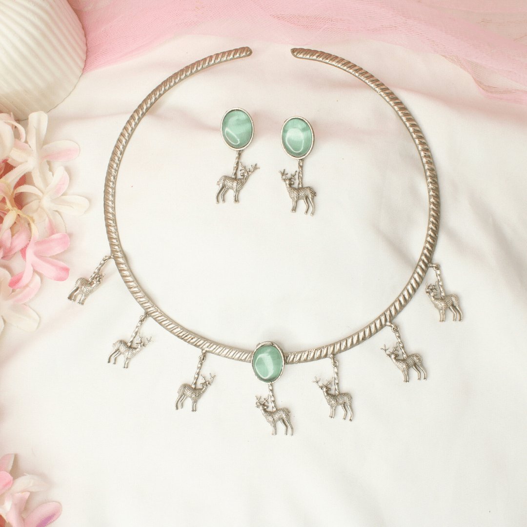 SILVER LOOK ALIKE DEER HASLI-MINT