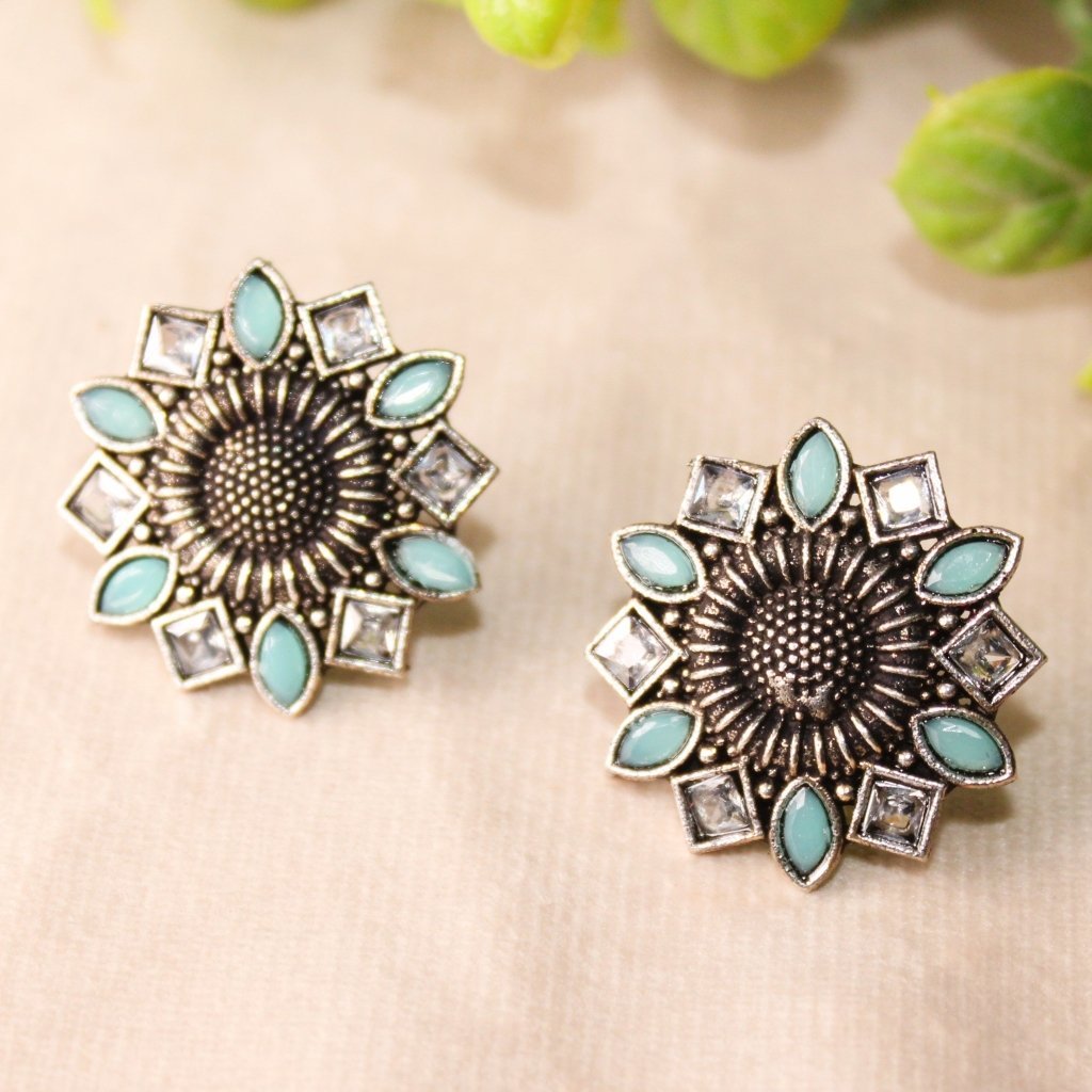 Star studs sky blue