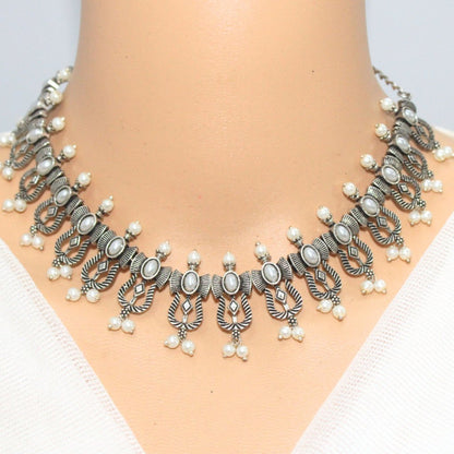 TEMPLE DESIGN NAVRANG NECKLACE SET-WHITE